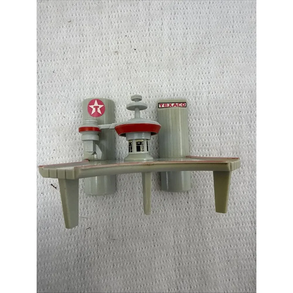 Vintage 1989 Texaco Back To The Future II Action Hoverport Micro